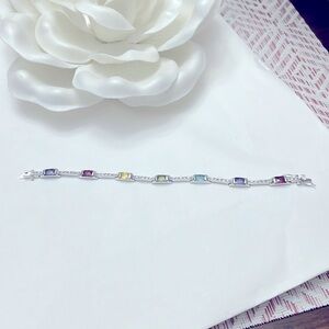 Multicolored stone bracelet